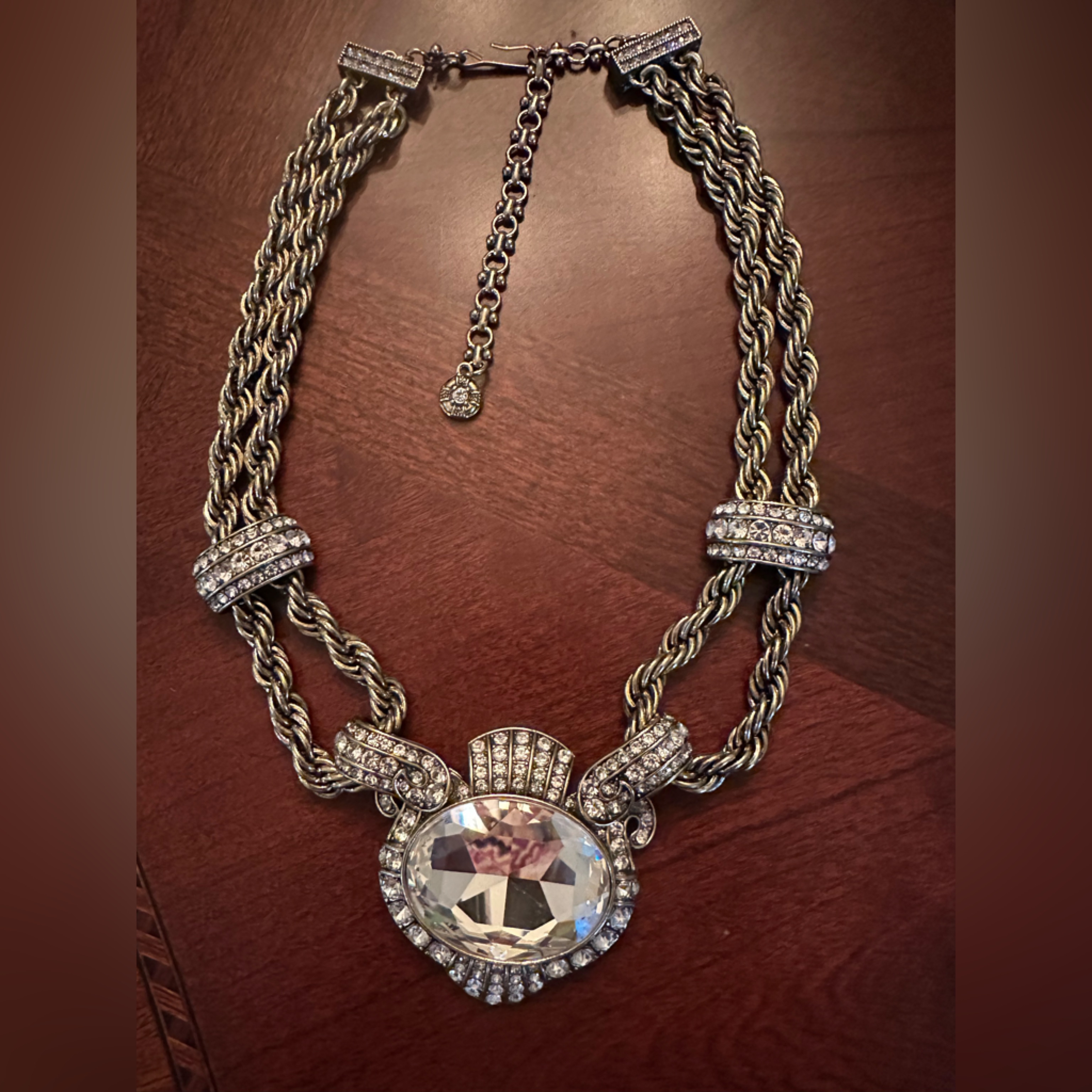 Stunning Heidi Daus Chain Of Event Clear Large Crystal Chain Statement Necklace